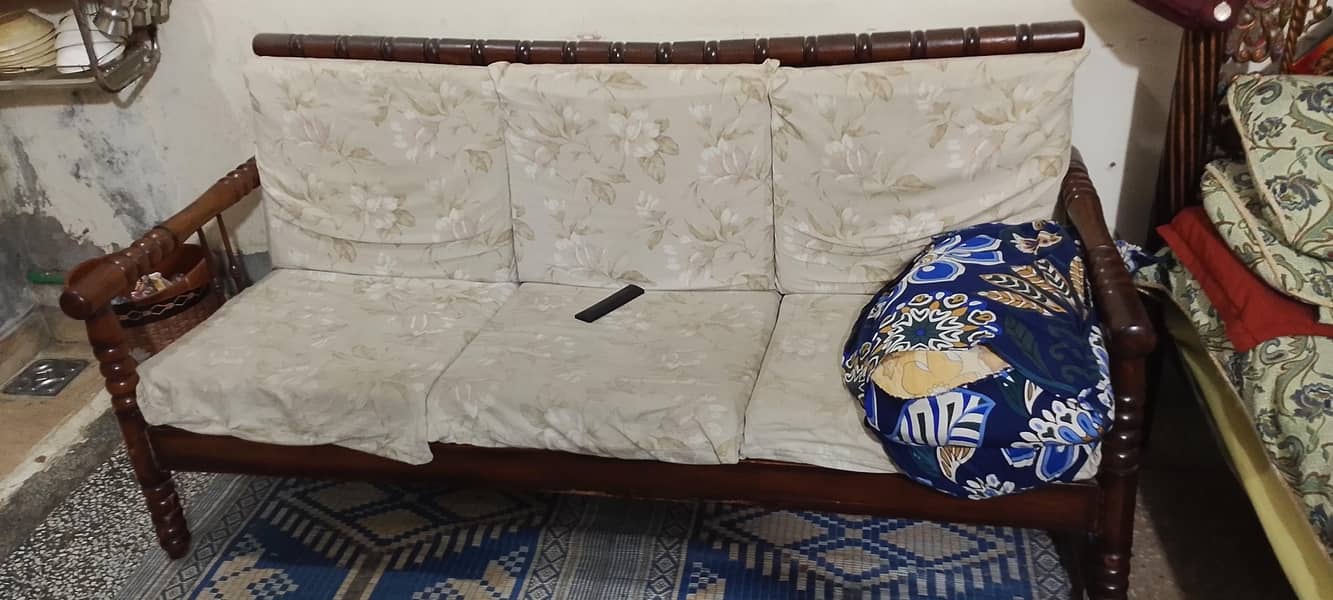 sofa set available 2