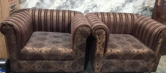 3 seater use hai or 1 / 1 seater No use