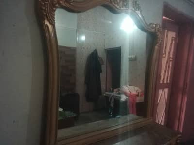 Classic Antique Style Dressing Table | with mirror