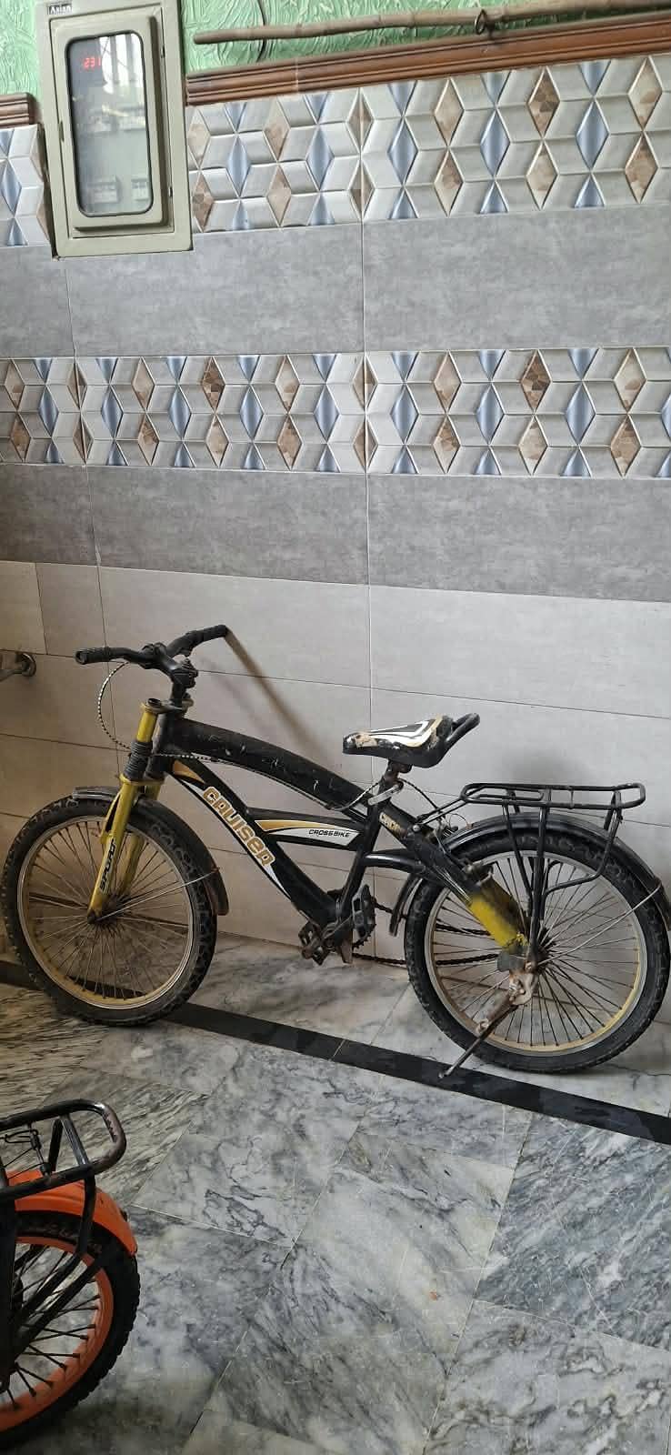 چھ سے آٹھ سال تک کے بچے کے لیے بہترین کنڈیشن سائیکل برائے فروخت 0