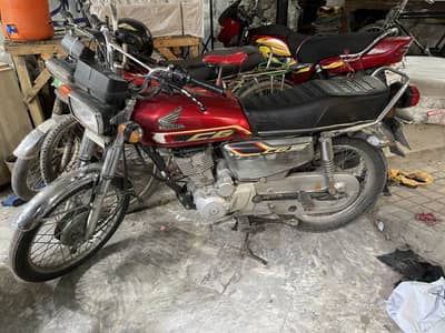 Honda 125 2022 model Self start first owner one hand use bike
