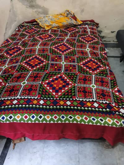 king bed  deewan aur firdge