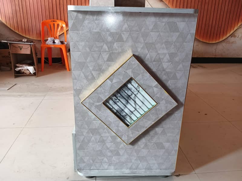 Reception counter 1