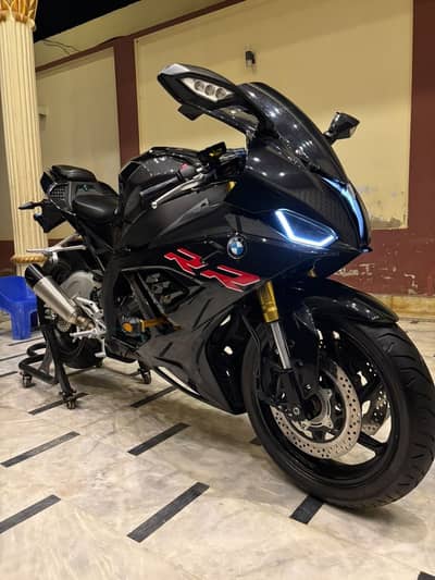 Bmw s1000rr replica 400cc EFI Abs dual cylinder 10/10 condition