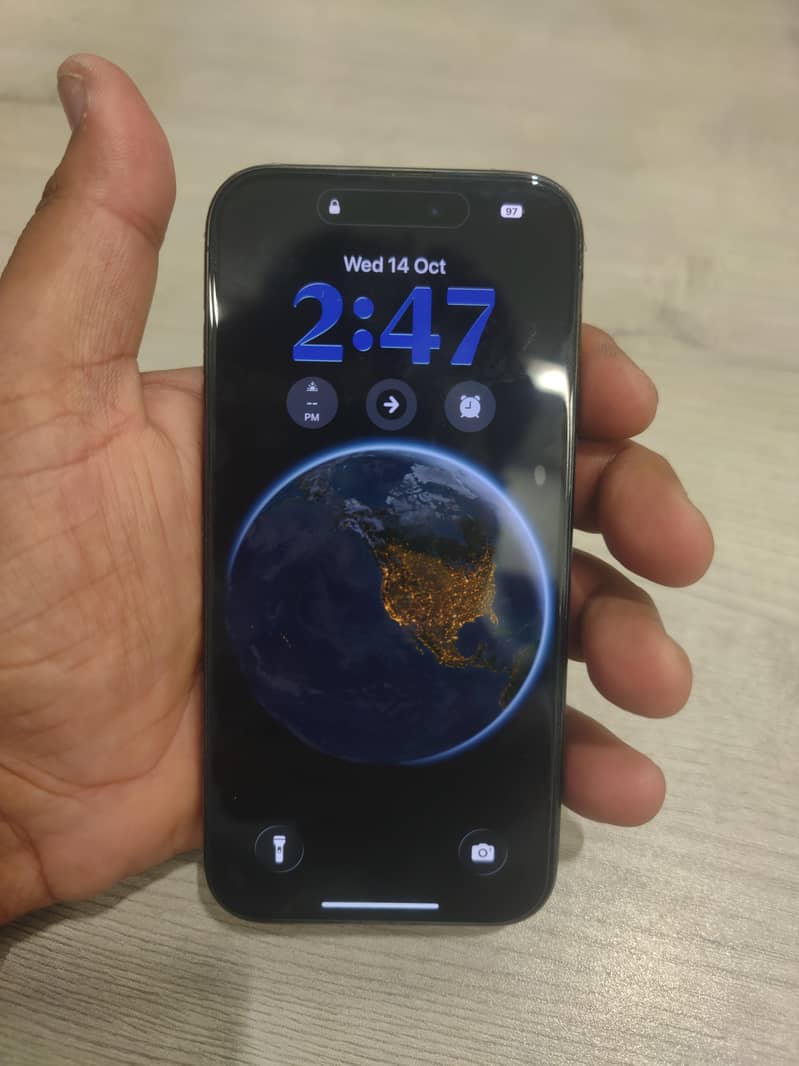 Apple iPhone 15 Pro 0