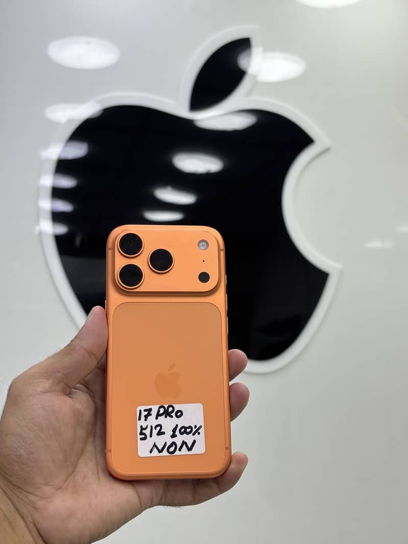 Apple iPhone 16 Pro Max 4