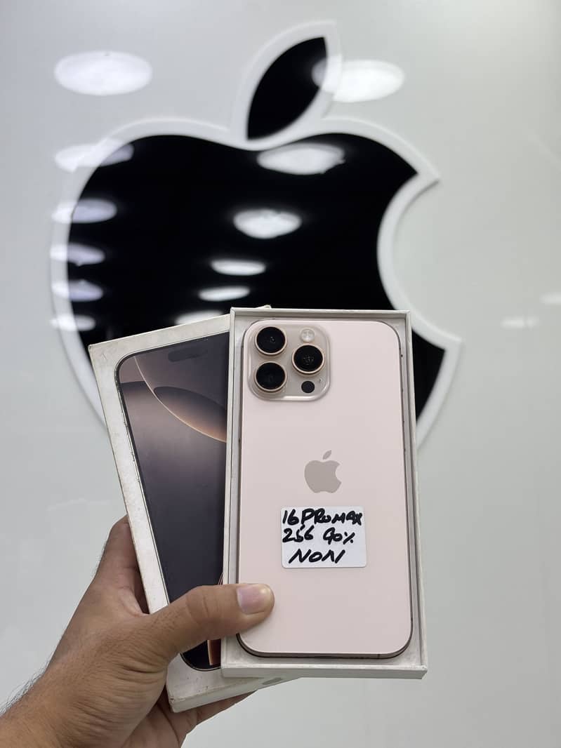 Apple iPhone 16 Pro Max 13