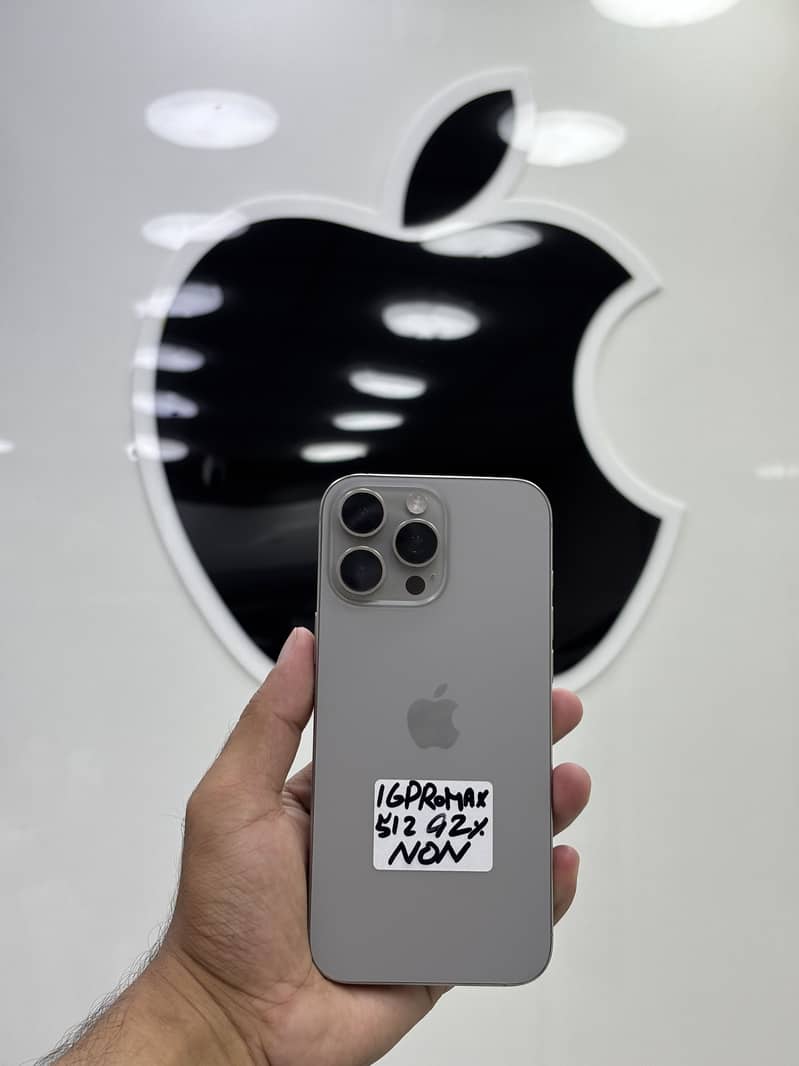 Apple iPhone 16 Pro Max 15