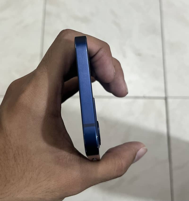 iPhone 12 2