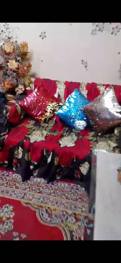 Sofa Set with Printed Covers & Fancy Cushions