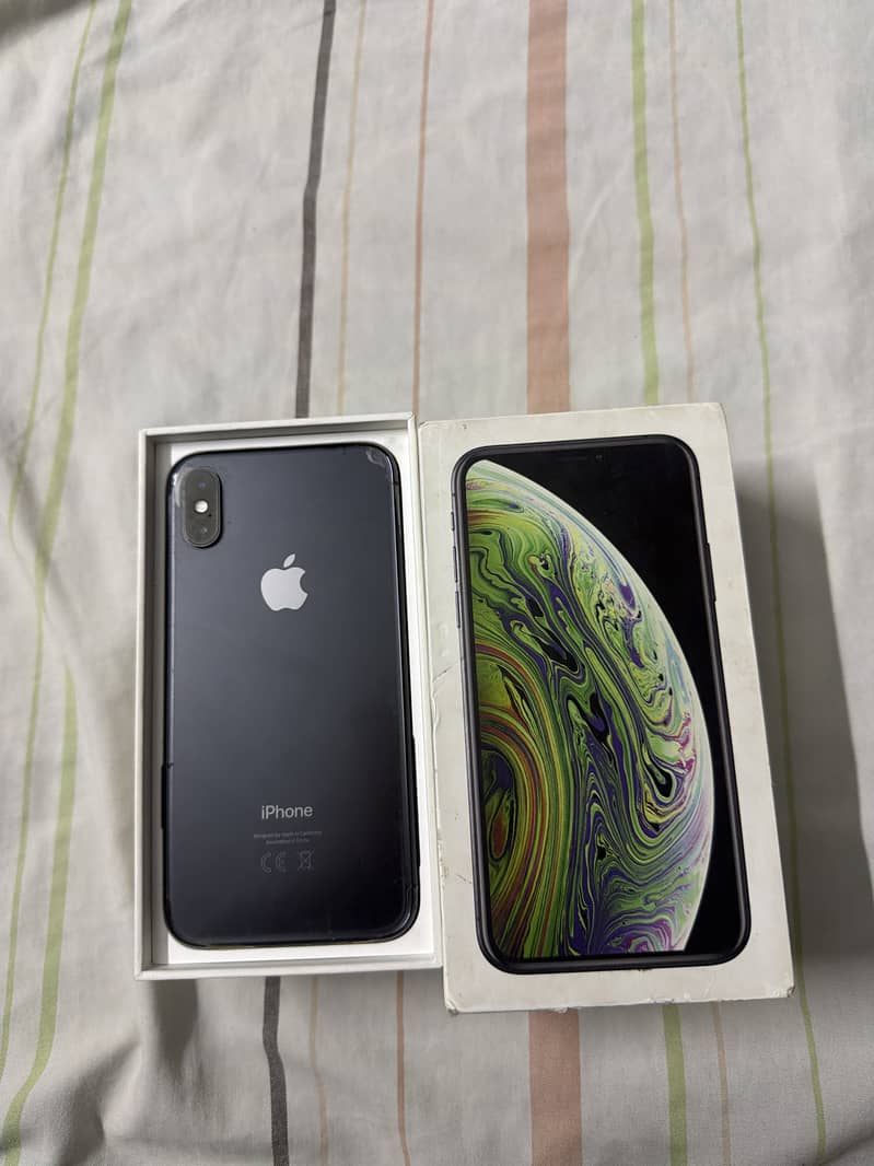 Apple iPhone XS 0