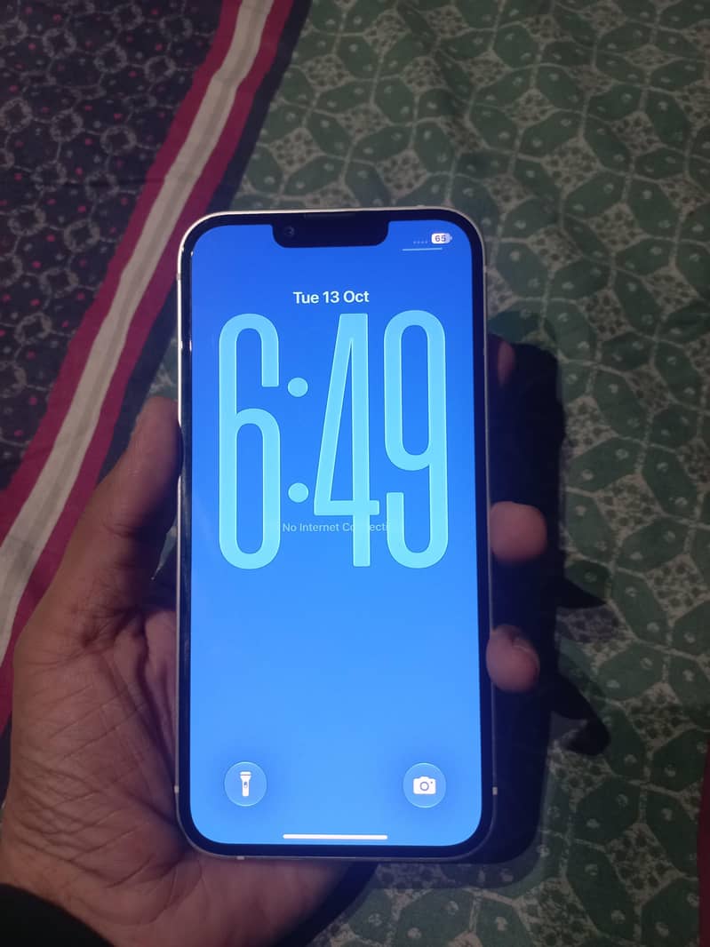 Apple iPhone 13 1