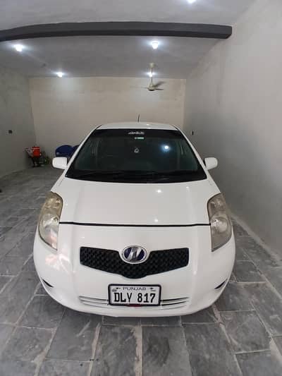 Toyota Vitz 2005