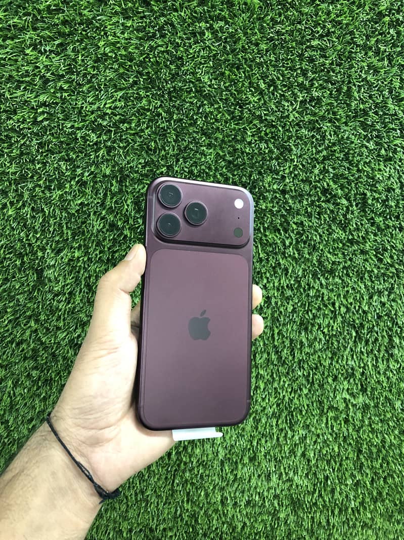Apple iPhone 18 Pro Max 1