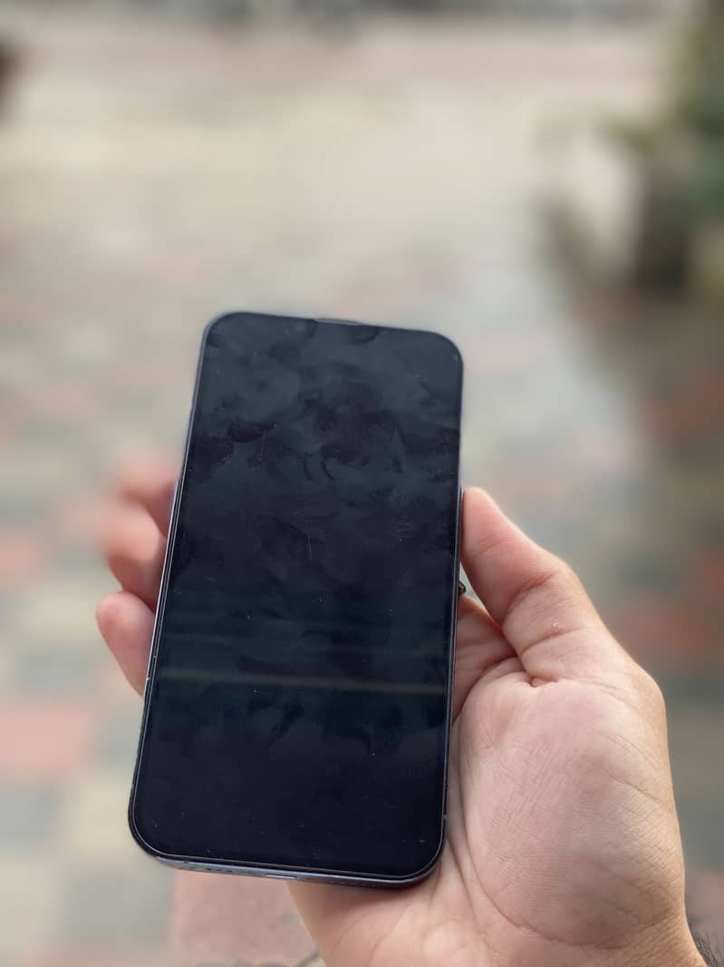 Apple iPhone 13 Pro 3