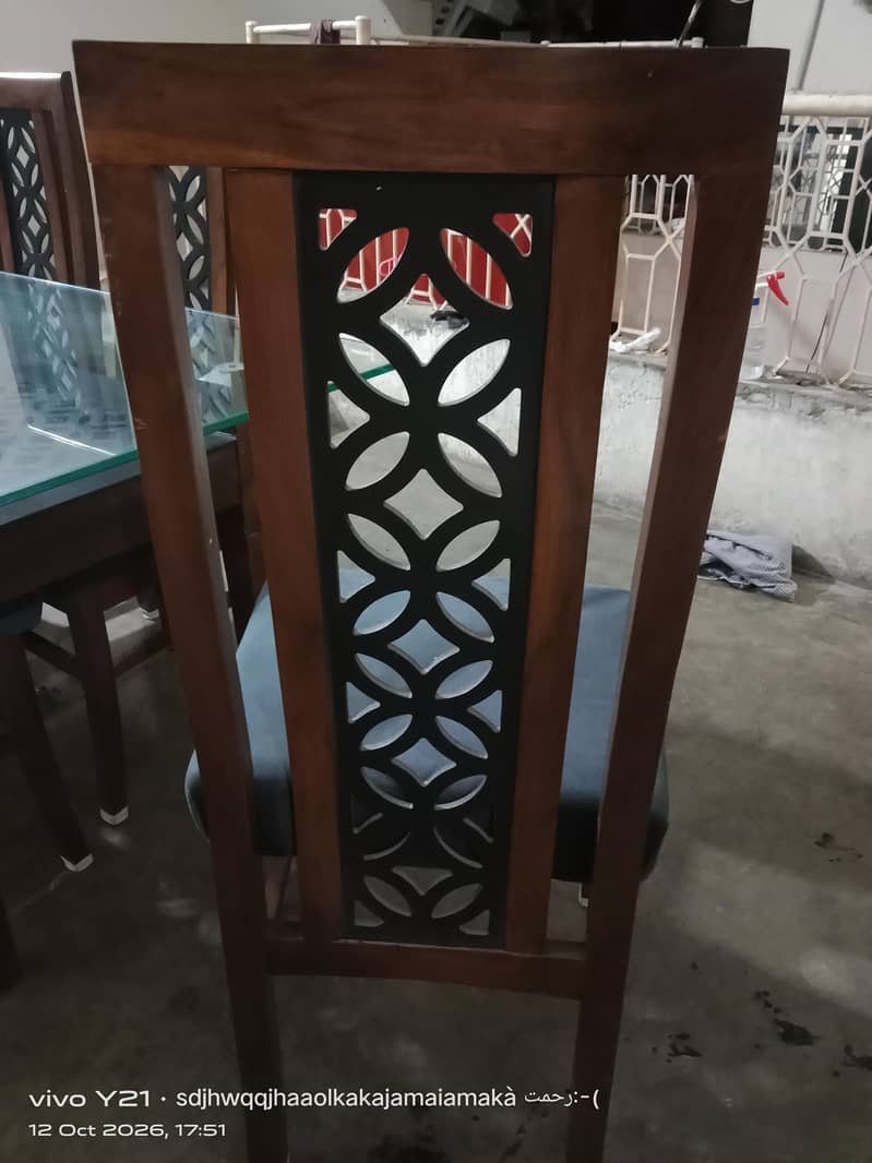 wooden dining table 1