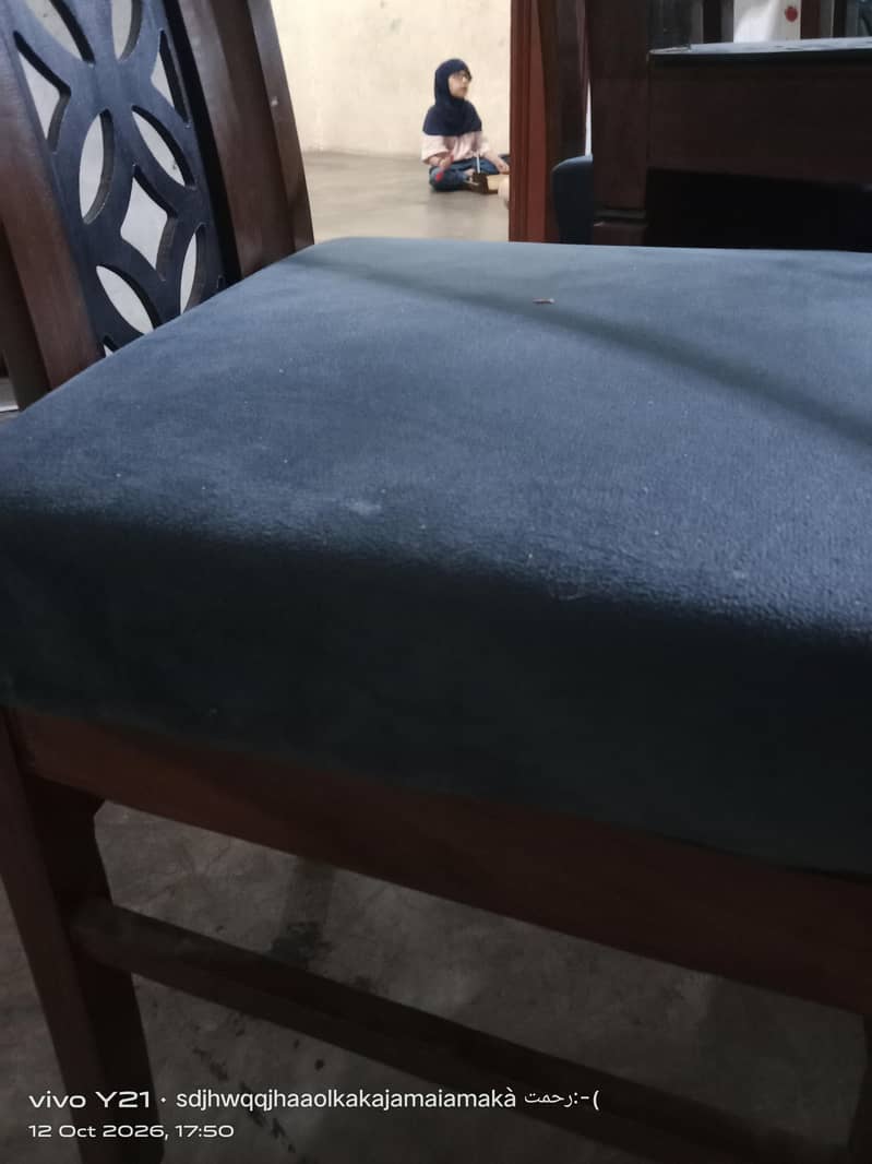wooden dining table 4
