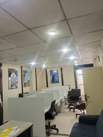 Blue area office 700 square feet jinnah avenue for Rent