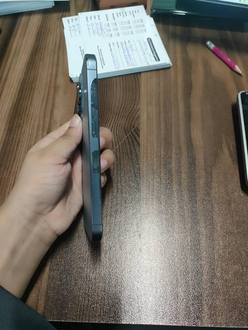 Apple iPhone 13 Pro 1