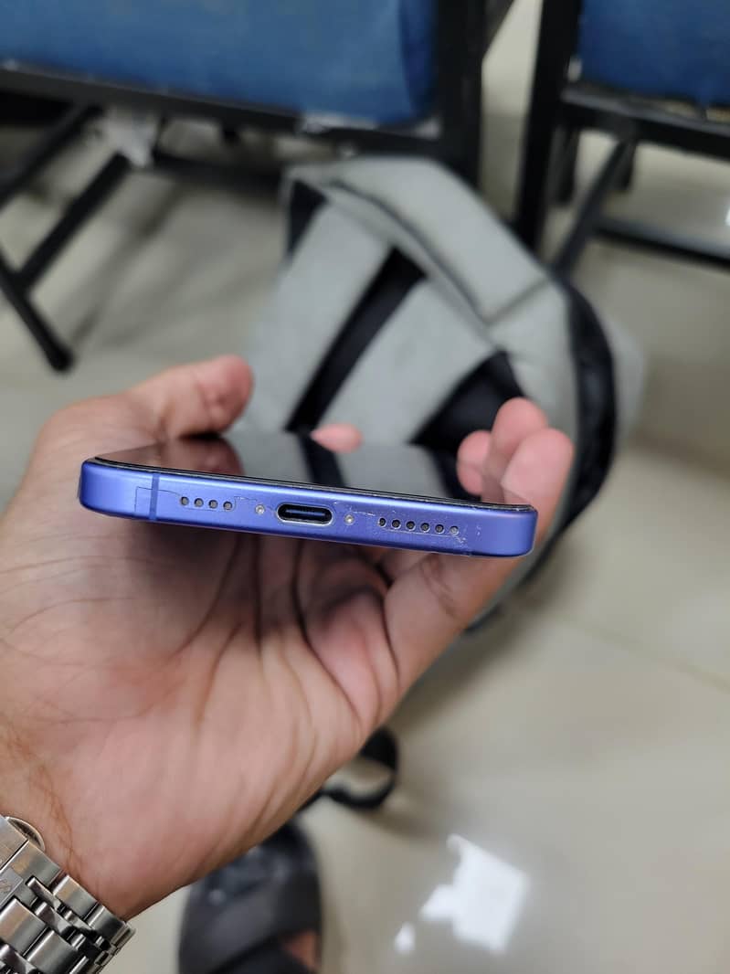 Apple iPhone 16 Plus 2