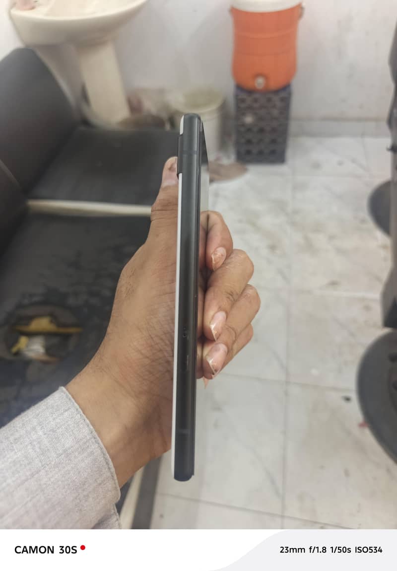 Google Pixel 6a 3
