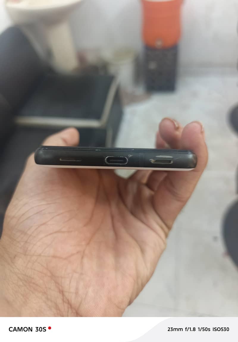 Google Pixel 6a 4