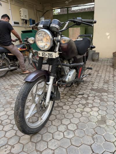 Suzuki 150 se