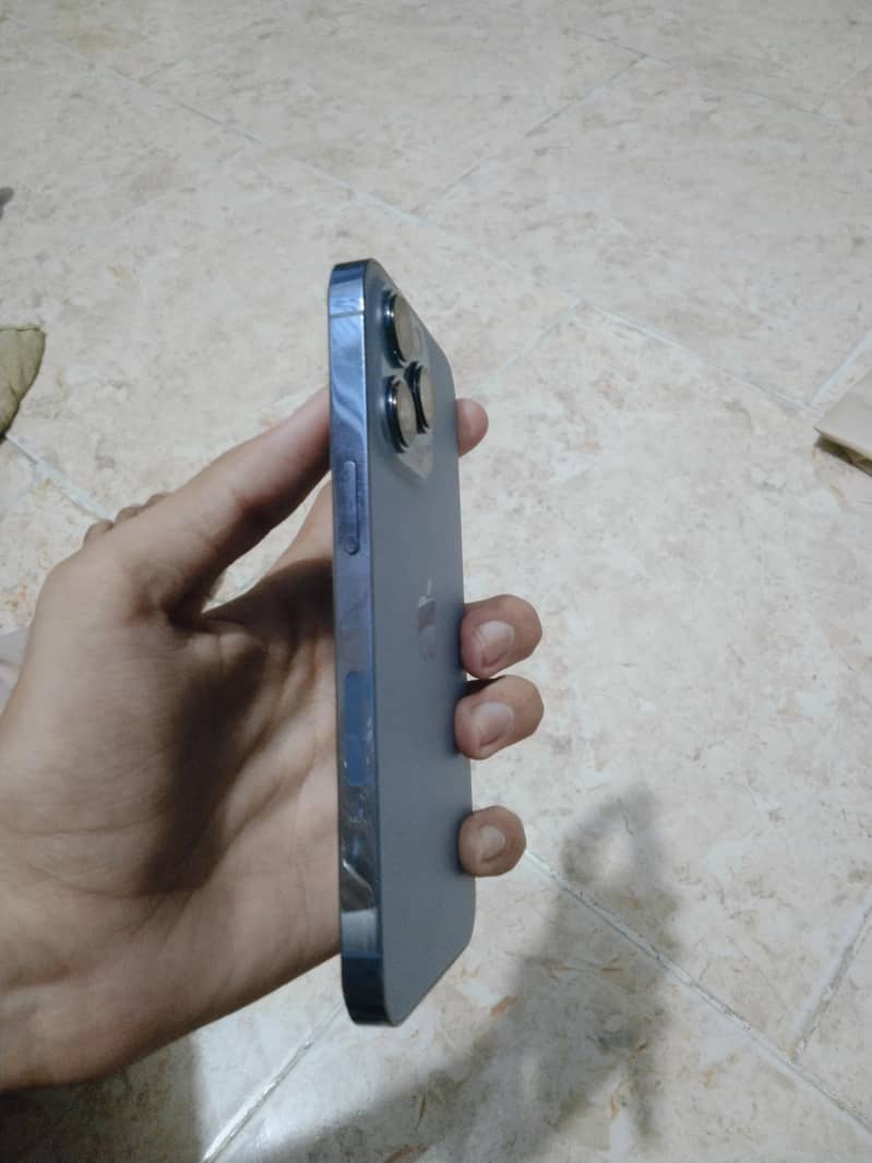 Apple iPhone 13 Pro 1