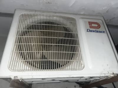 Dawlance Split AC 1 Ton – Indoor + Outdoor Units