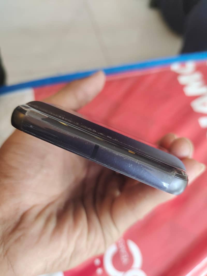 Google Pixel 8 5