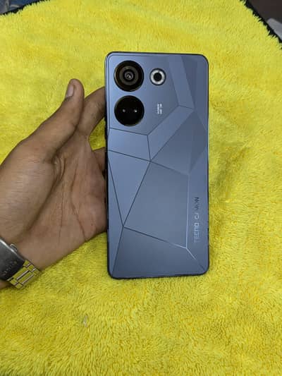 Tecno CAMON 20