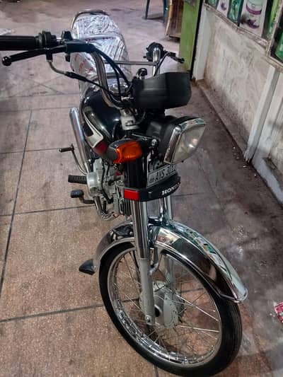 Honda Cd 70 model 25 wala h