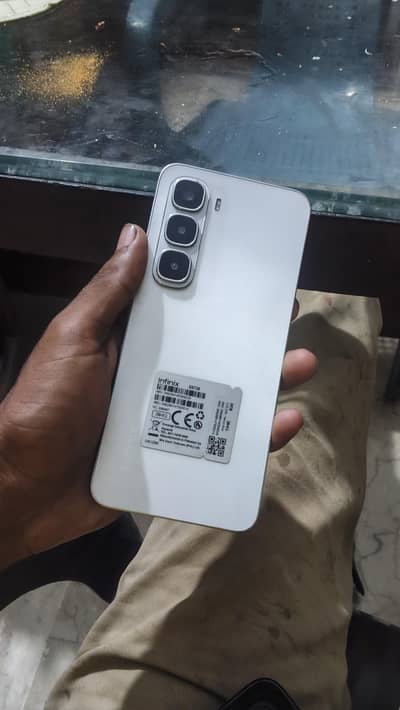 condition 10 by 10 all ok mobile number 03010681158