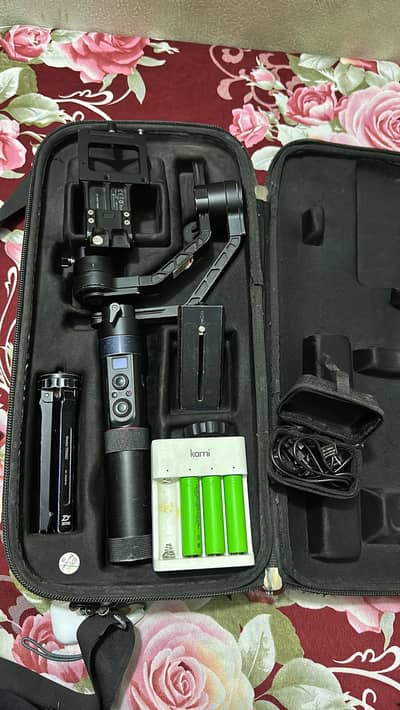 Zhiyun Crane 2 with all accessories