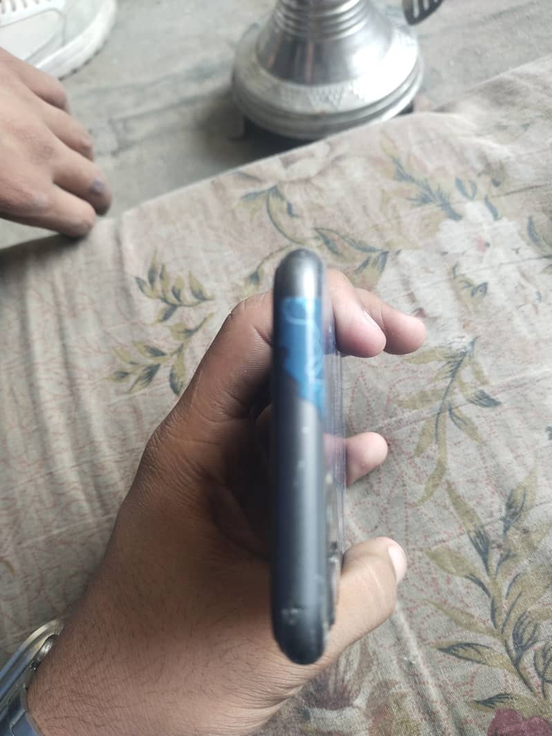 Apple iPhone 11 1