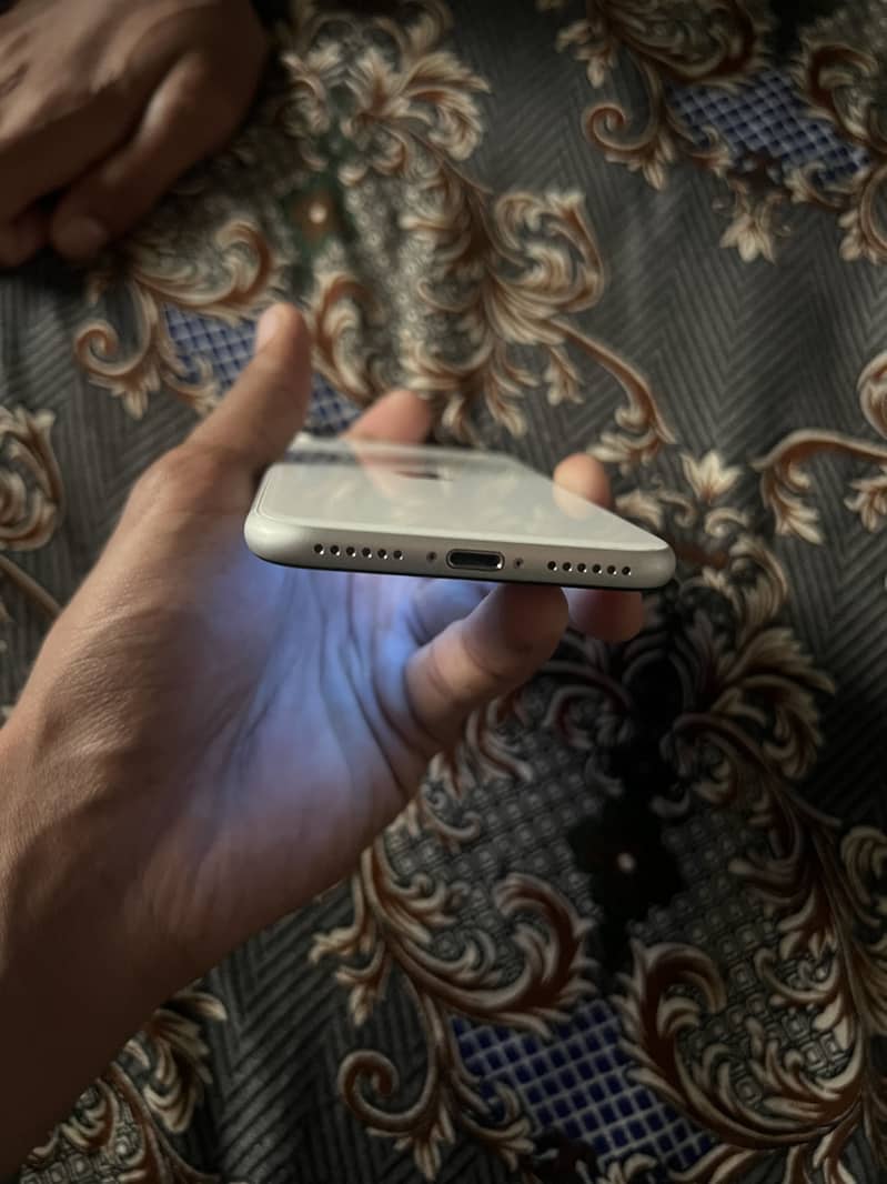 Apple iPhone SE 2