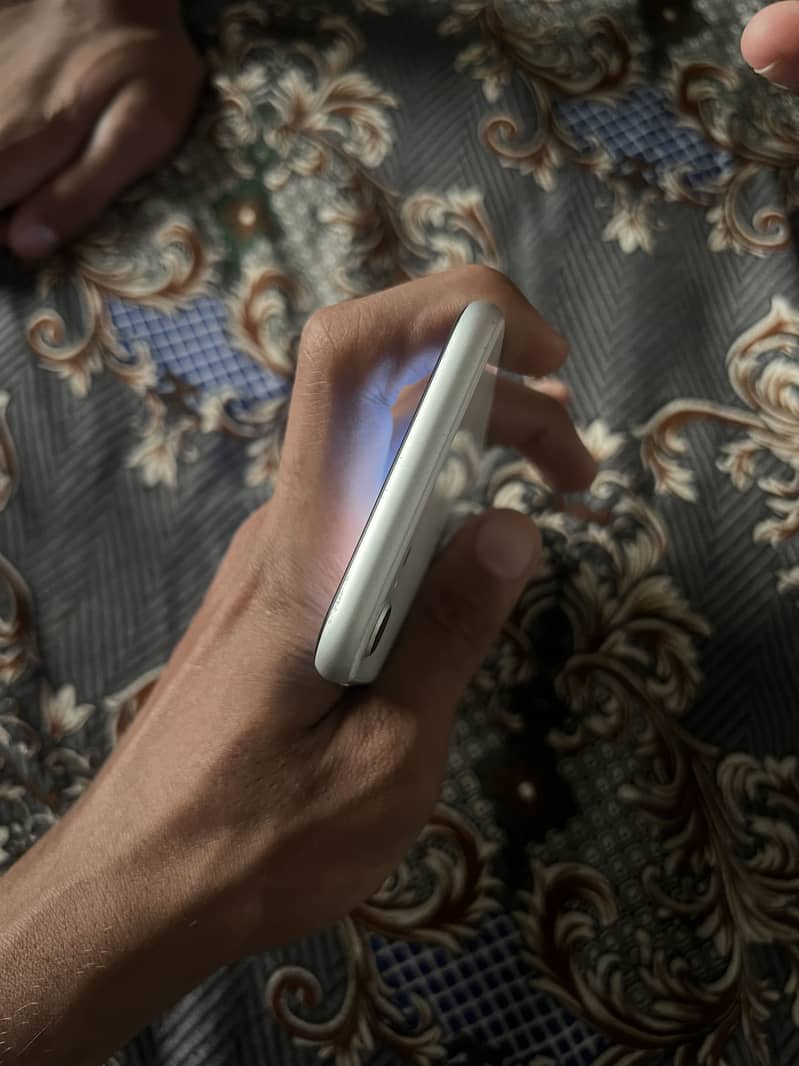 Apple iPhone SE 3