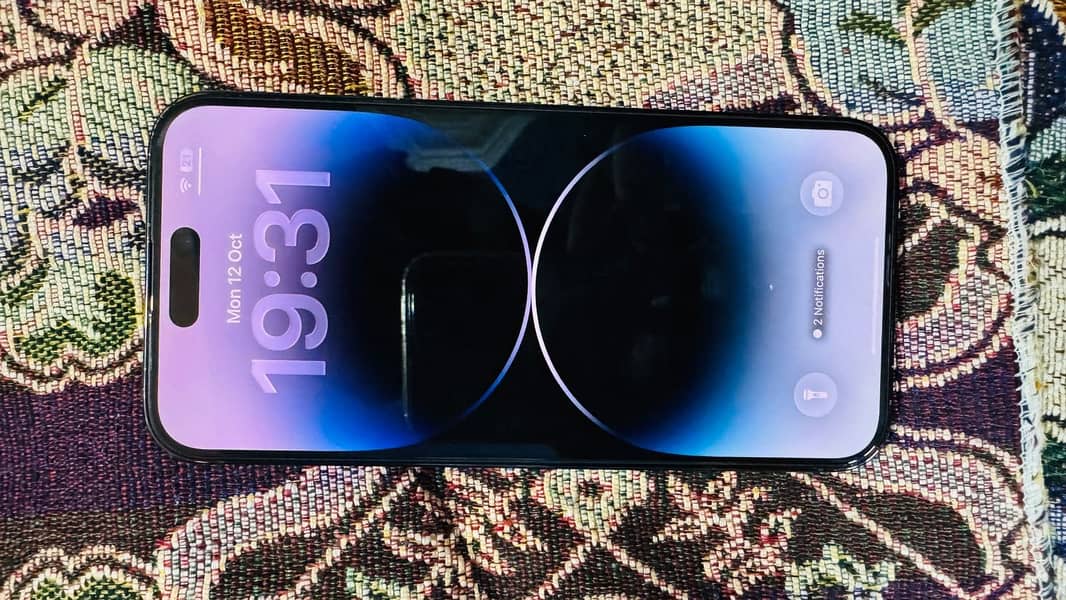 Apple iPhone 14 Pro Max 1