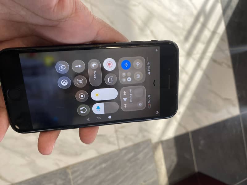 Apple iPhone SE 1