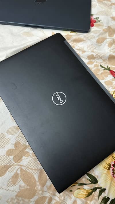 Dell laptop latitude 7390