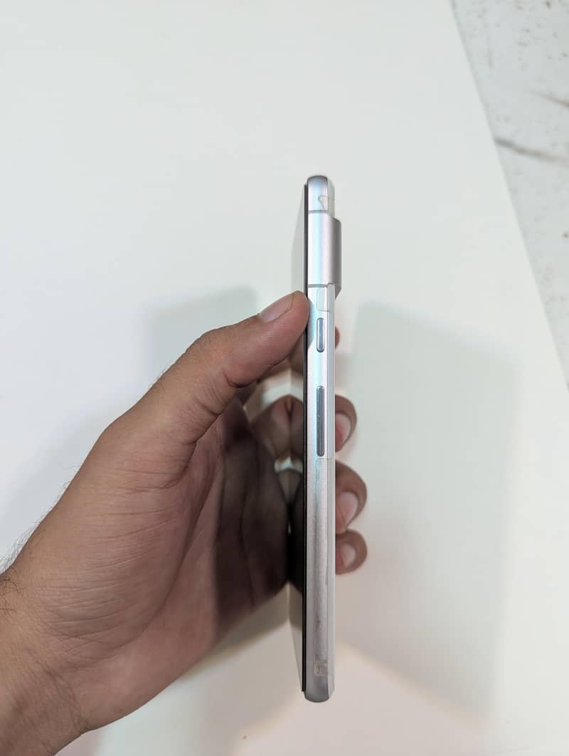 Google Pixel 7 3