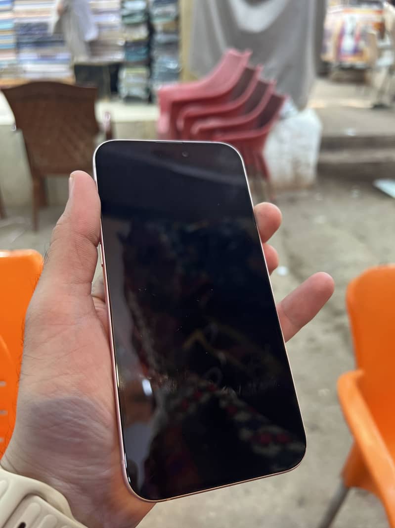 Apple iPhone 15 plus 2