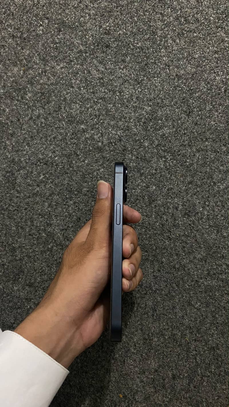 Apple iPhone 14 jv (128GB) MDM with box 2
