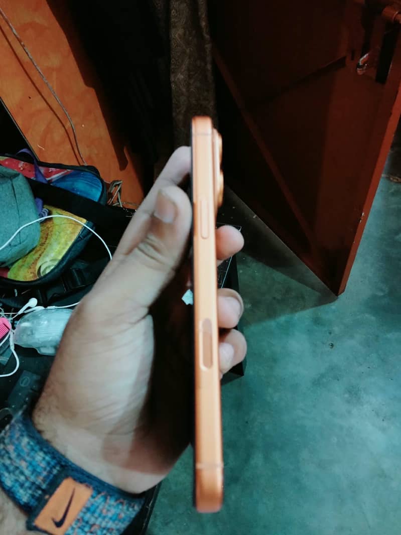 Apple iPhone 14 Pro Max 1