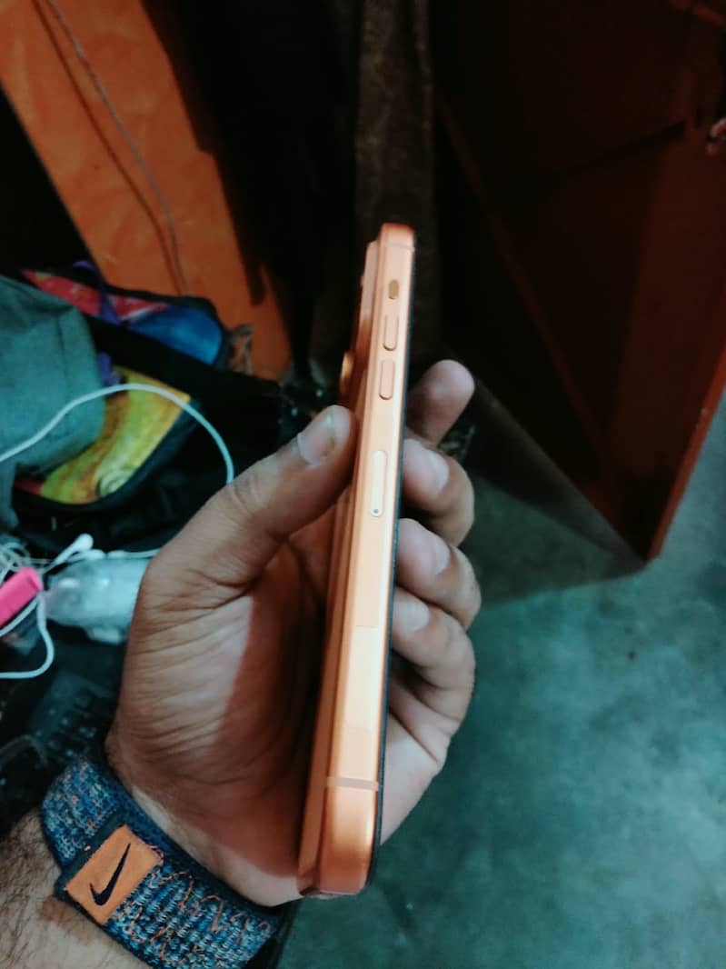 Apple iPhone 14 Pro Max 6