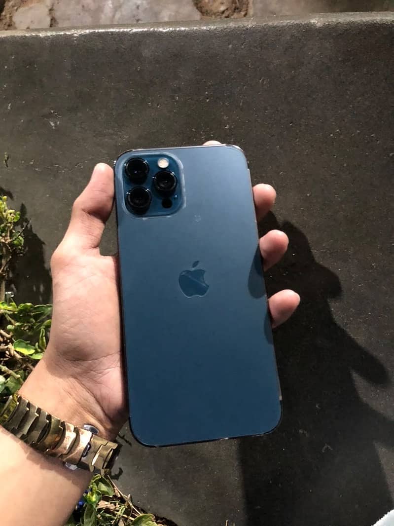 Apple iPhone 12 Pro Max 1