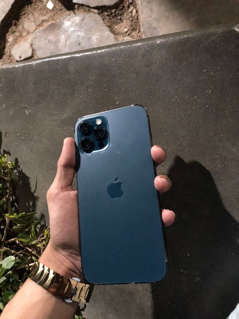 Apple iPhone 12 Pro Max 3