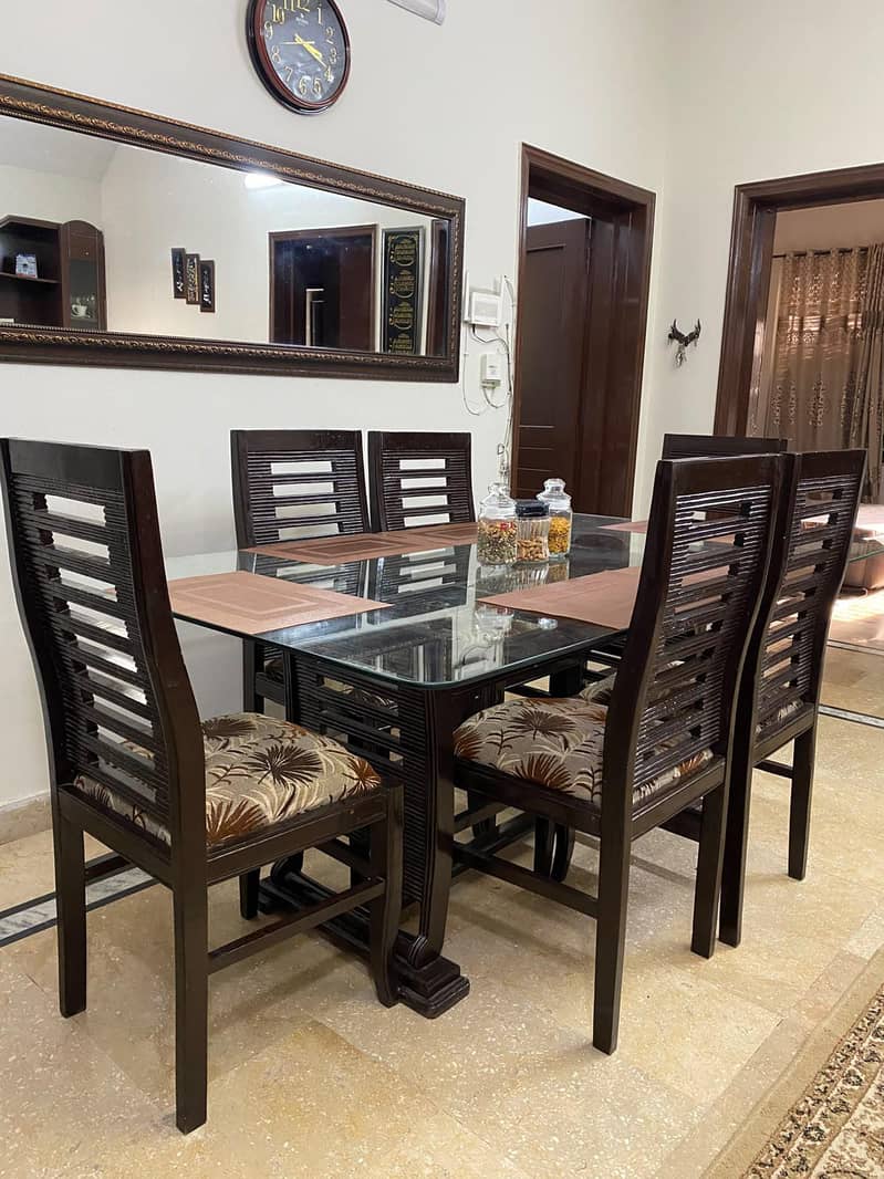 Dining Table Set 0