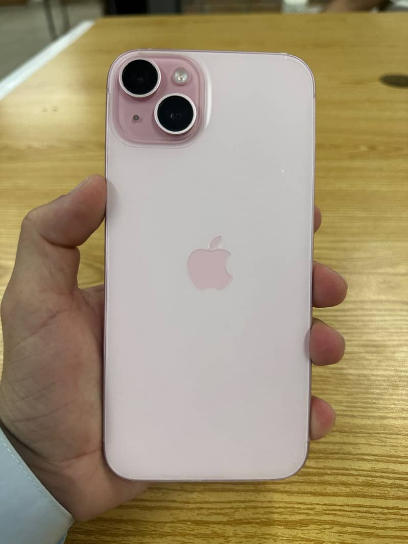 Apple iPhone 15 plus 1
