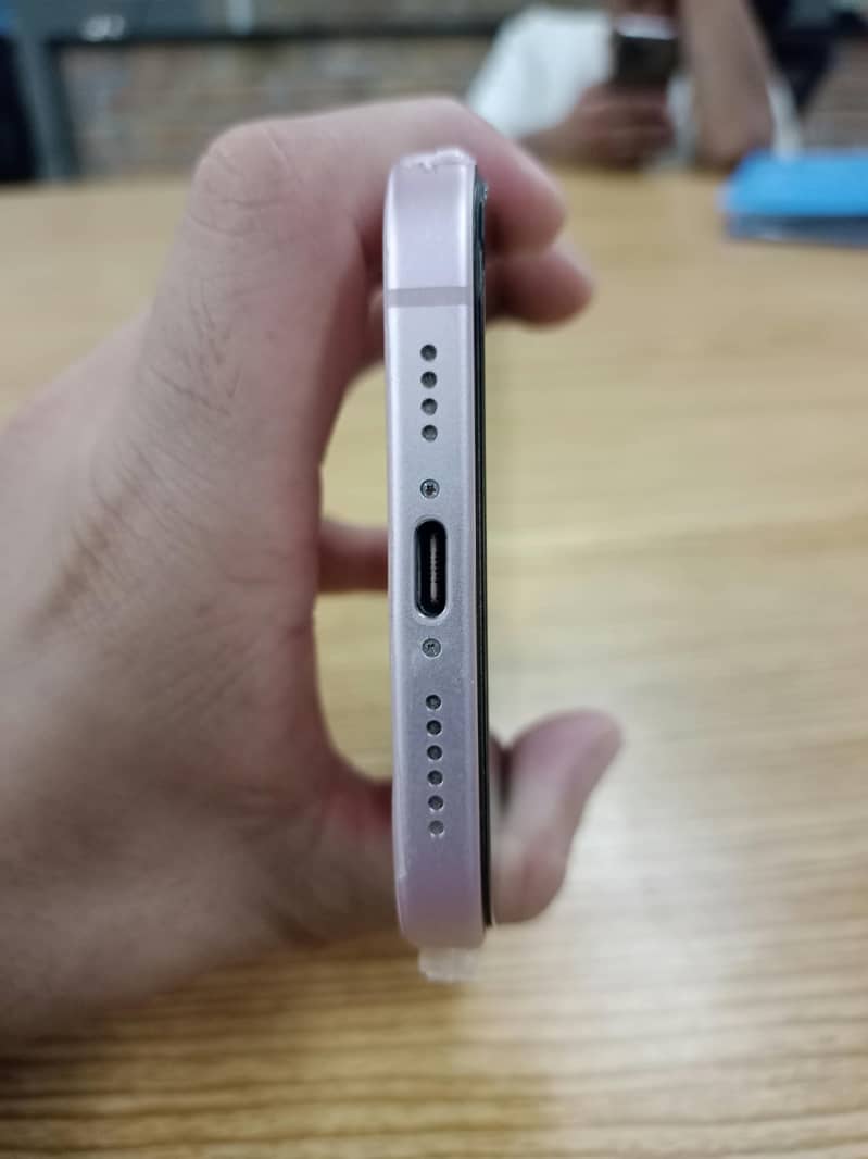 Apple iPhone 15 plus 3